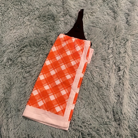 Hocus Pocus Tie Towel - Picture 2 of 8
